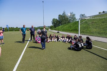 Bild 99 - B-Juniorinnen Pokalfinale SV Henstedt Ulzburg - SG Holstein Sued : 2:0